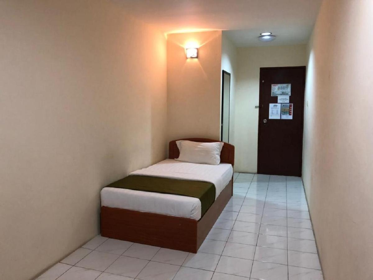 Hotel Sarina Mukah Ngoại thất bức ảnh